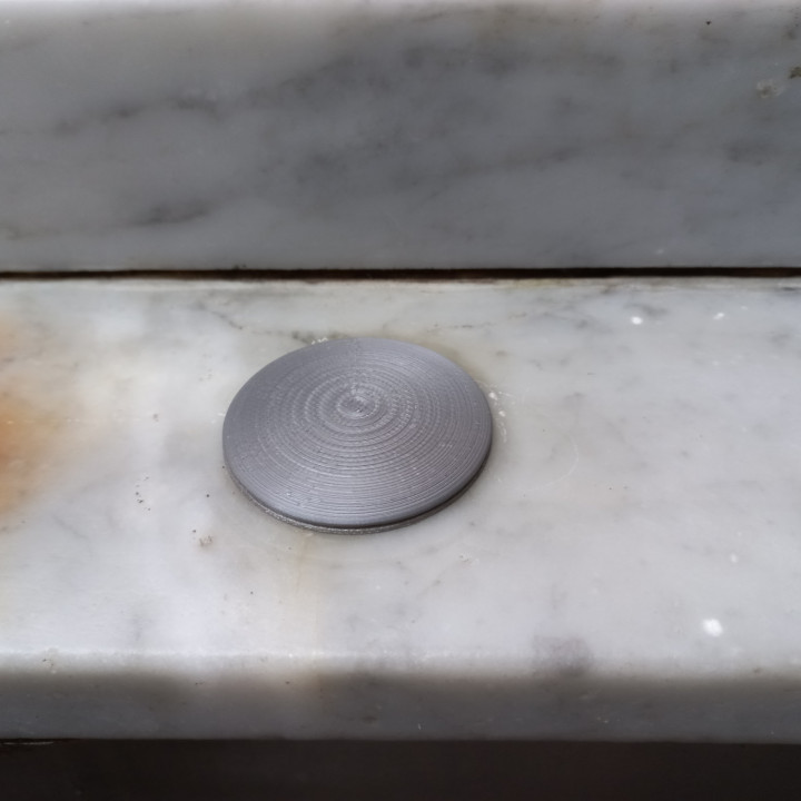 3D Printable Kitchen counter hole cover by Pablo