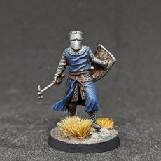 Picture of print of Medieval Crusader knight with warhammer