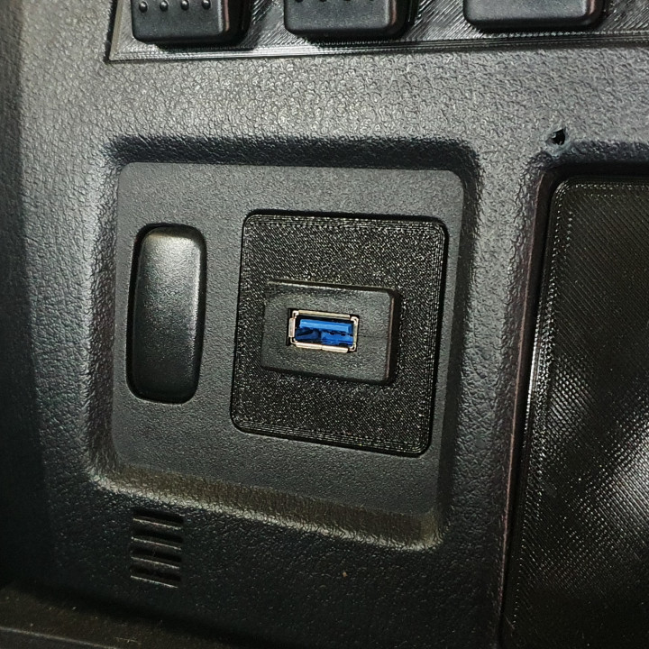 Pajero heated seats replacement image