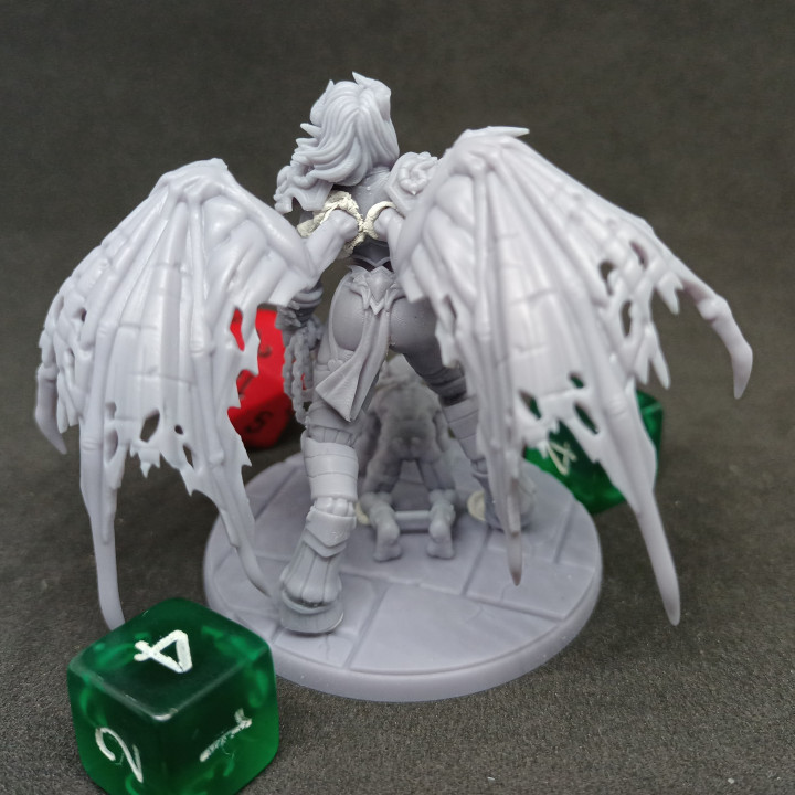 ティアマット　レジェンズ　ソウルドール 3D Printable The Dark Council - Miz'la, Queen Of Lust by Imagine Minis