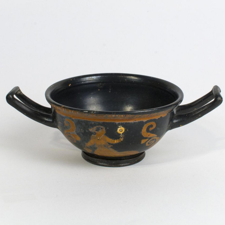 Droop cup 4th century BC