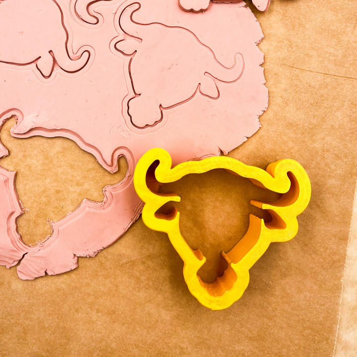 Bull cookie cutter image