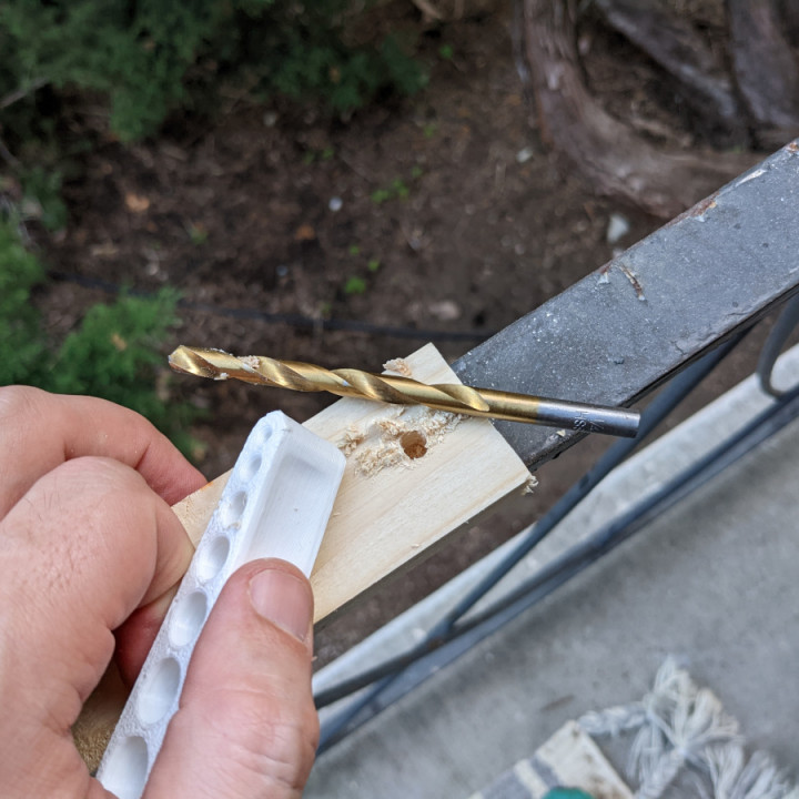 3D Printable Right Angle Drill Guide by Josh