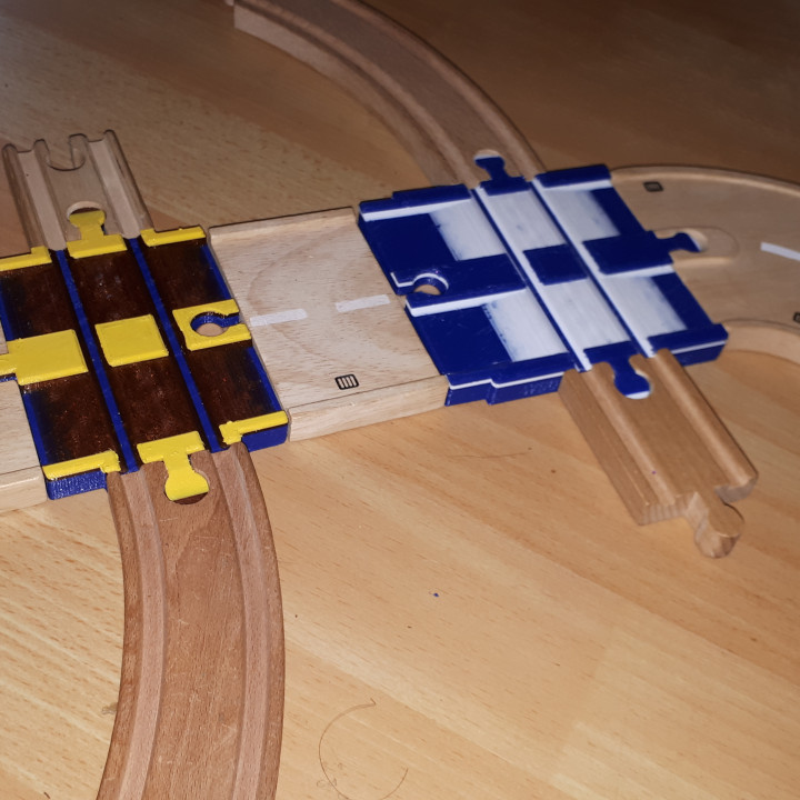 Wooden rail/road crossings, BigJigs compatible image