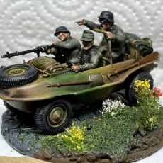 Picture of print of Schwimmwagen with crew - 28mm