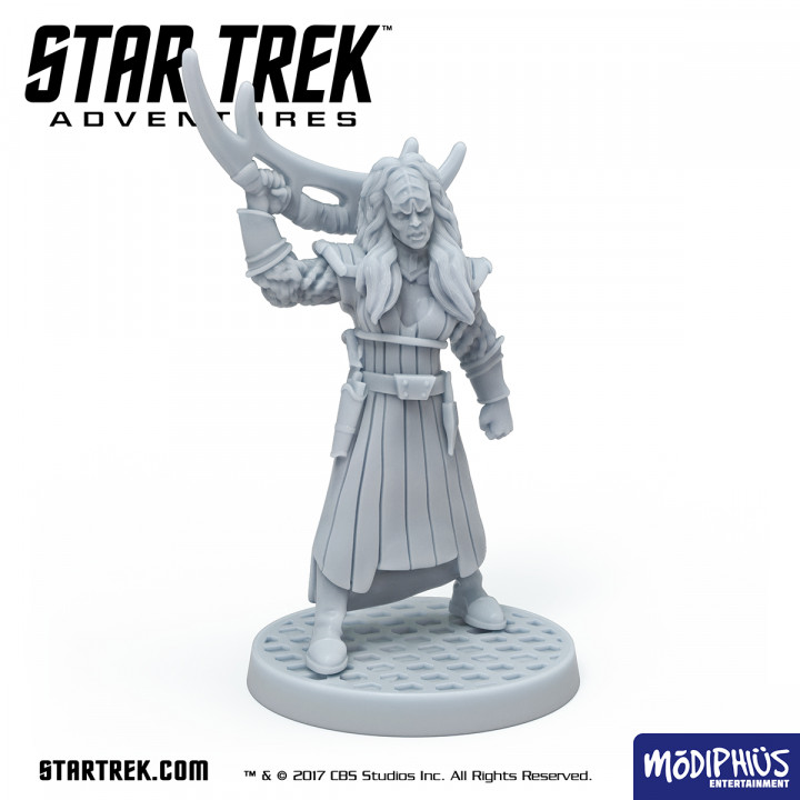 Star Trek Adventures - TNG Klingon Female Lieutenant image