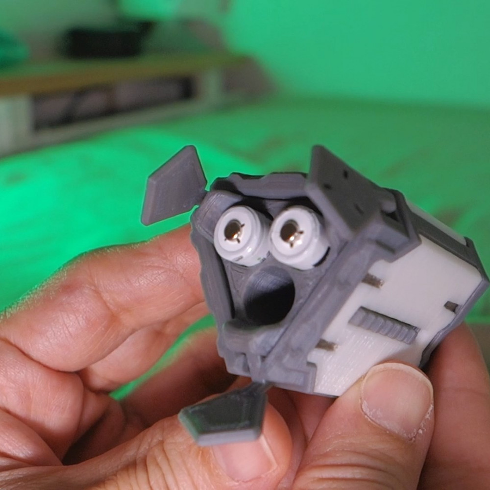 1000X1000-3--17db-mp4-snapshot