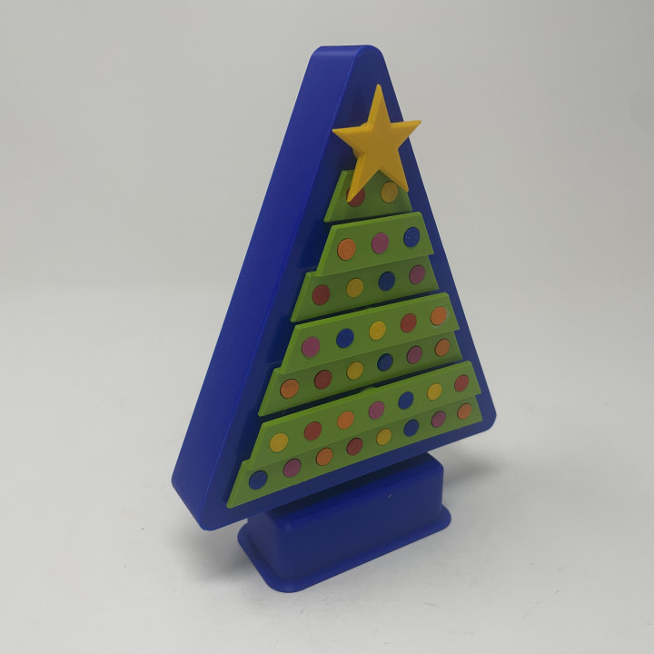 A 3D Printed Dancing Christmas Tree