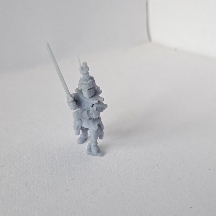 Knight of the Forest character foot miniature (32mm, modular) image