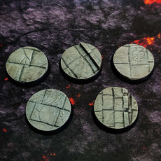 Picture of print of Cobblestone medieval town bases (5x 32mm 1x 40mm)