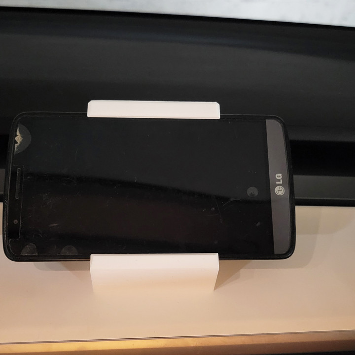 Tesla Model 3/Y Vent Clip-On Phone Mount image