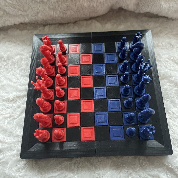 Spiral chess set (with board) image