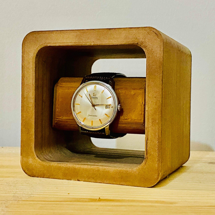 MODERN WOODEN WATCH DISPLAY STAND