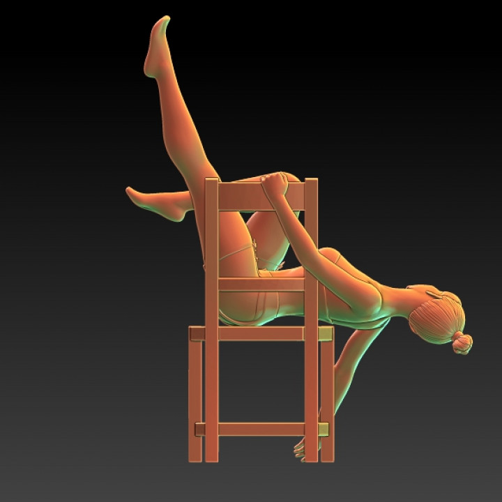 Girls in lingerie - chair dance -EROTIC MINIATURE 75 MM SCALE