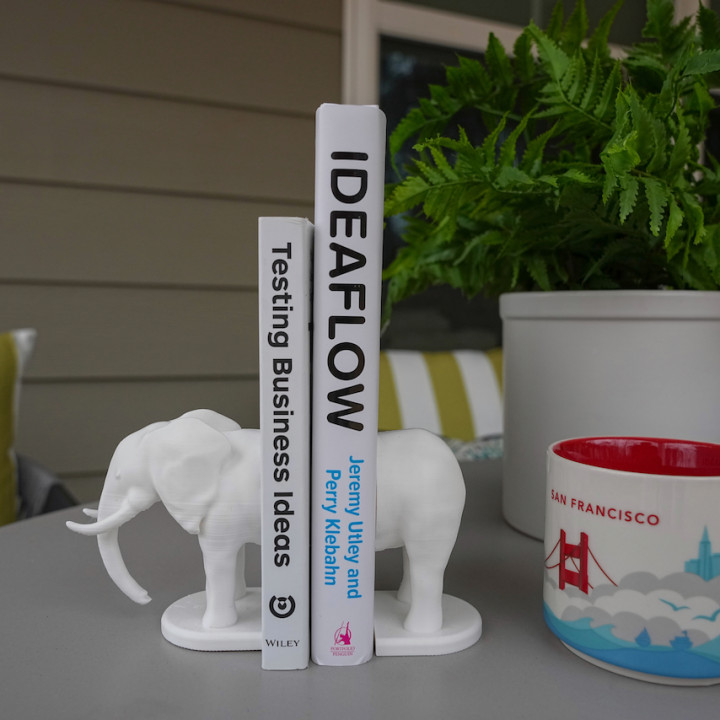 Elephant bookends