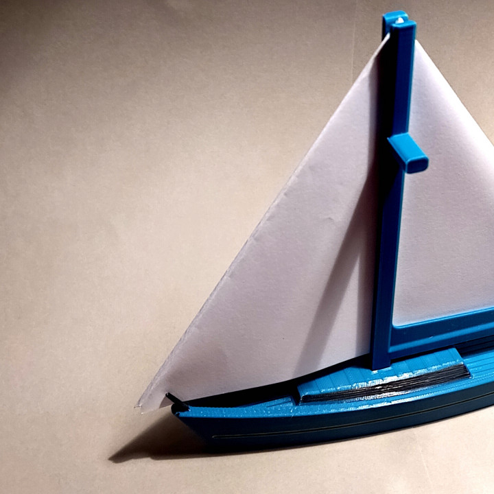 Sailboat Memo Stand