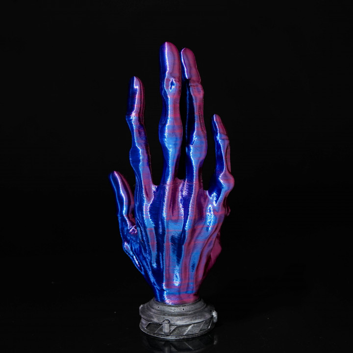 6-Finger Alien Hand Controller Holder