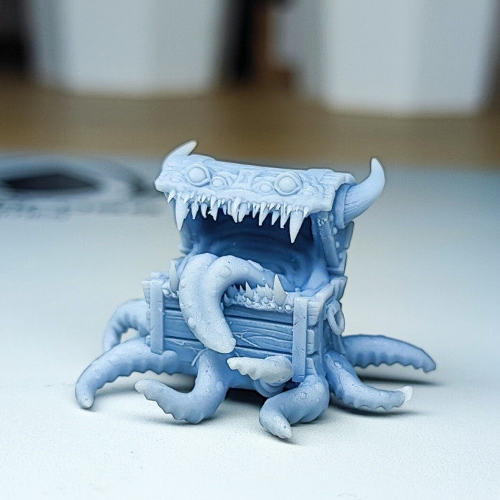 Tentacle Mimic Chest 35mm Scale image
