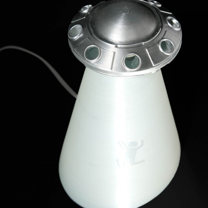 Abduction UFO Lamp image