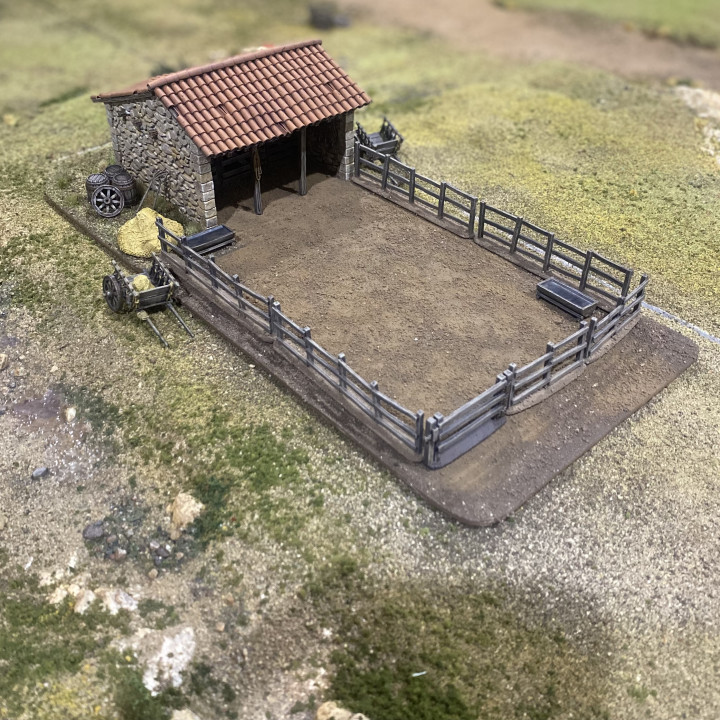 Stable Set 28mm image