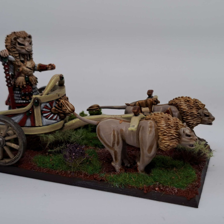 High Elf White Lion Chariot image