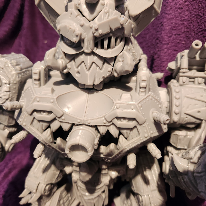 DAKSの置物 720X720-20230606-201917-