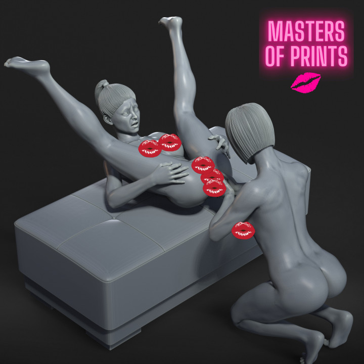 LESBIAN LOVERS - NSFW - EROTIC MINIATURE 75 MM SCALE