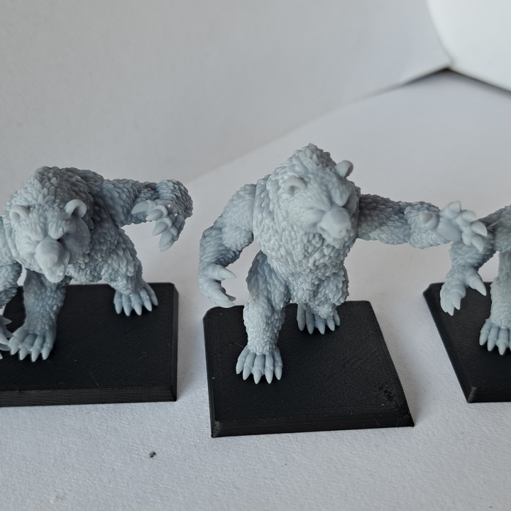 Slavia Werebear miniatures (32mm, modular)