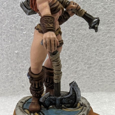 Female Barbarian - Raya, the Human  Barbarian ( Female Human fighter with axes )