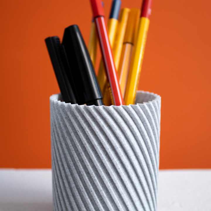 Twisted Pencil Cup