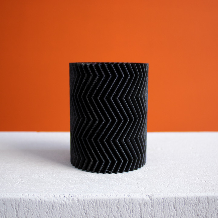 Zigzag Pencil Cup, Vase Mode image