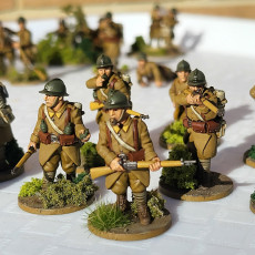 Picture of print of 28mm french reserve infantry throwing grenades