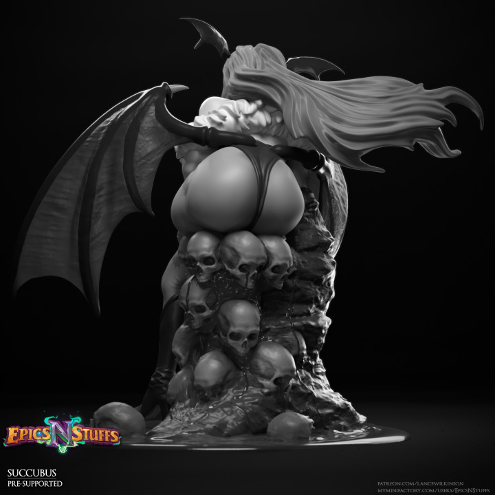 Succubus Miniature (40mm tall), Pre-Supported