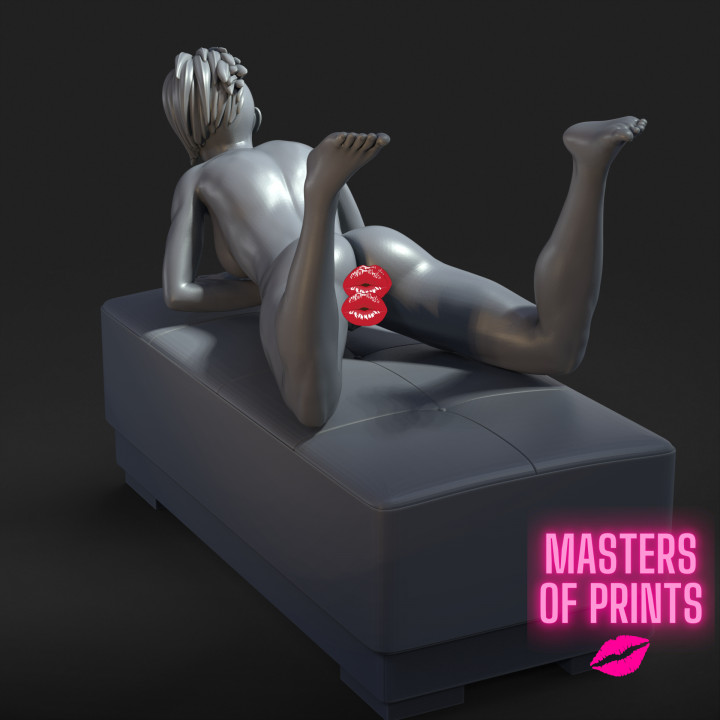 sexy pose - NSFW - EROTIC MINIATURE 75 MM SCALE
