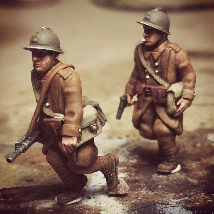 28mm french FM24-29 LMG on the move image
