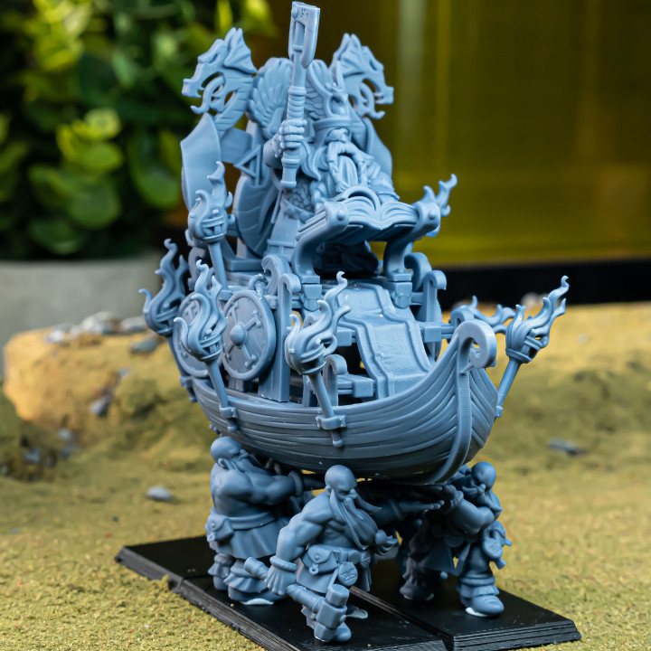 Dwarf King on Throne - Highlands Miniatures