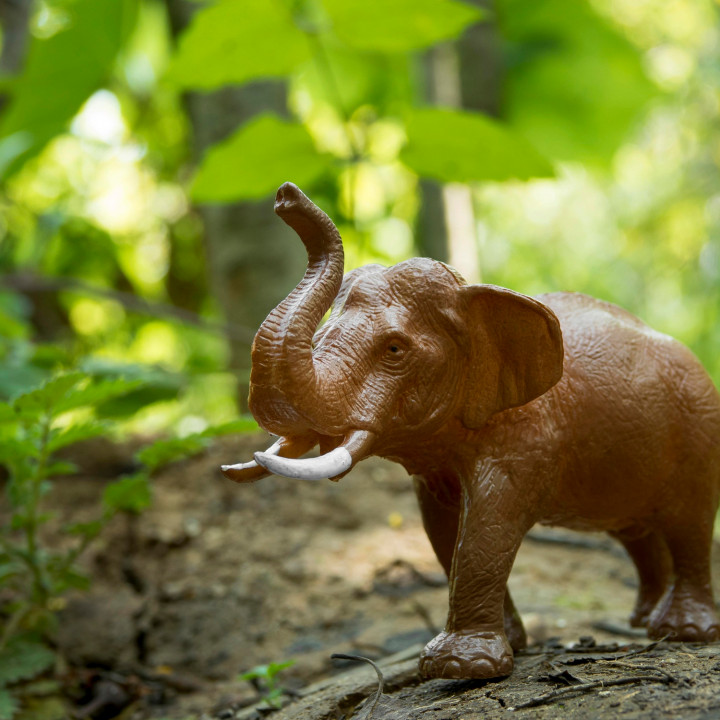 Brown Coloured Elephant Model image