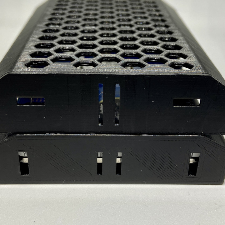 3D Printable Xbox 360 Slim HDD Case by K. non