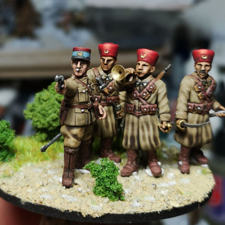28mm French dismounted cavalry (Spahis) HQ 2 image