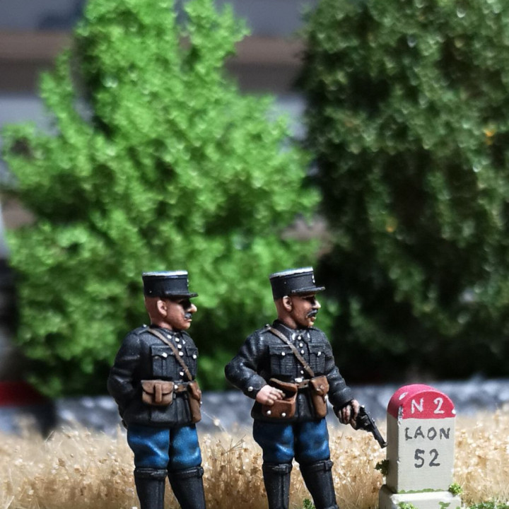 28mm french gendarmes 1940 image