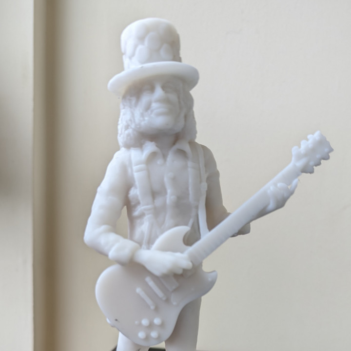 Noddy Holder inspired statue