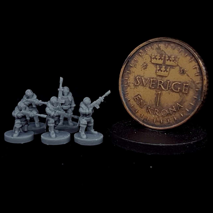 Smol Lunar Auxilia Laseris - Presupported