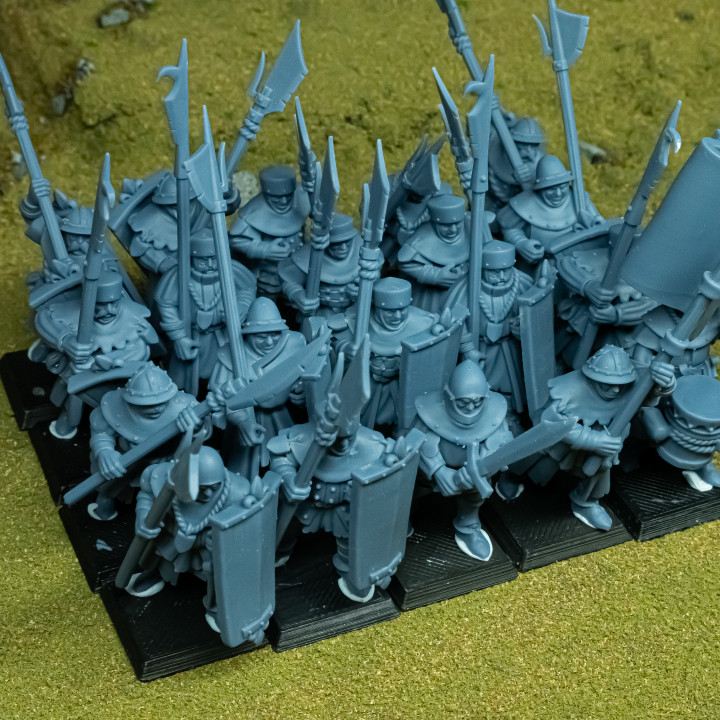 Gallia Men at Arms - Highlands Miniatures