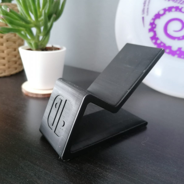 Nintendo / X-Box / Playstation Controller Stand image