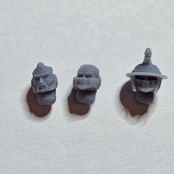 Thunderous Soldier Heads 28mm (Heroic)