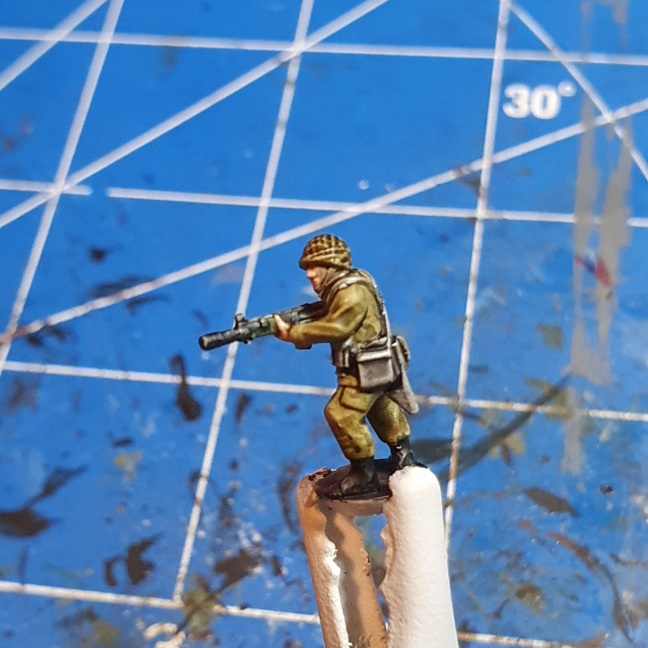 3D Printable 10/15mm West German Panzergrenadiers (1980s) with G3A4s ...