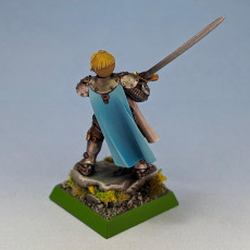 Picture of print of Baroness of Gallia - Highlands Miniatures
