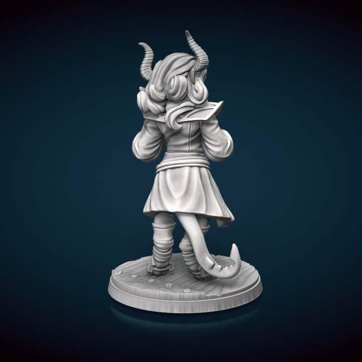 Tiefling Warlock Miniature image