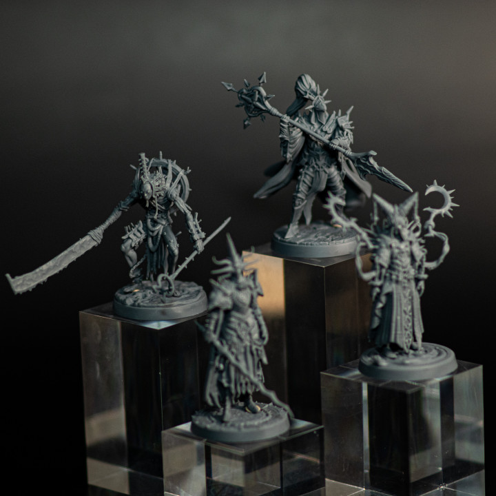 Dreadful Executor - 4 poses - Whispers of the Cursed