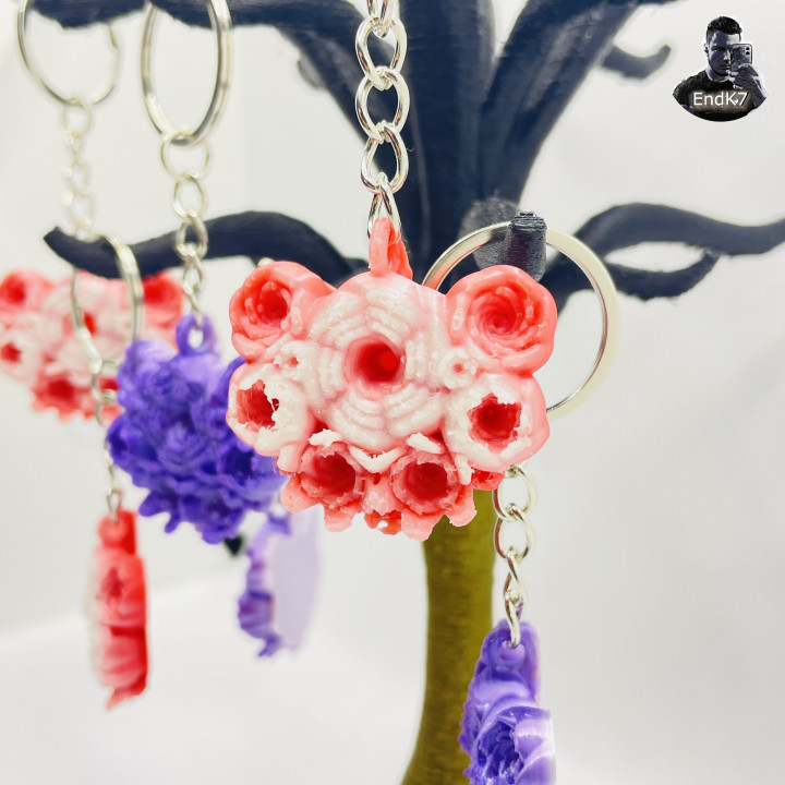 BEAUTIFUL FLOWERS KEYCHAIN